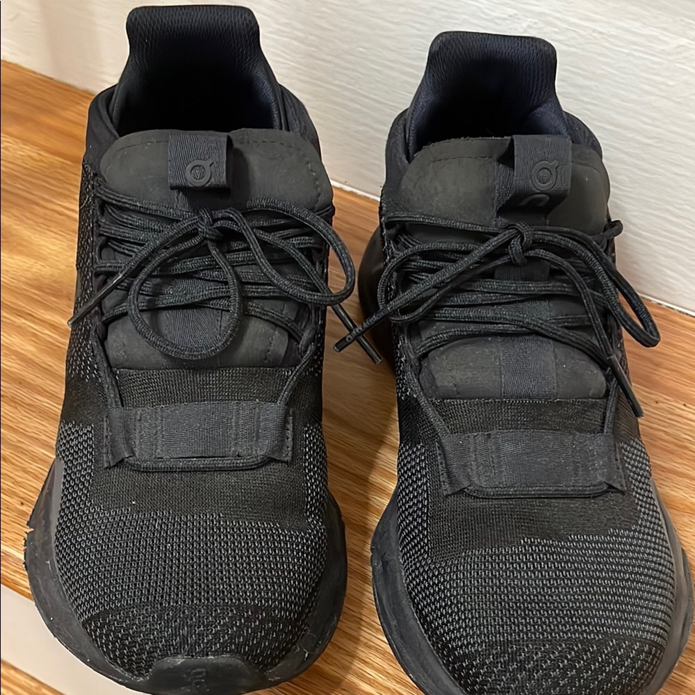 Women’s Black Athletic Shoes